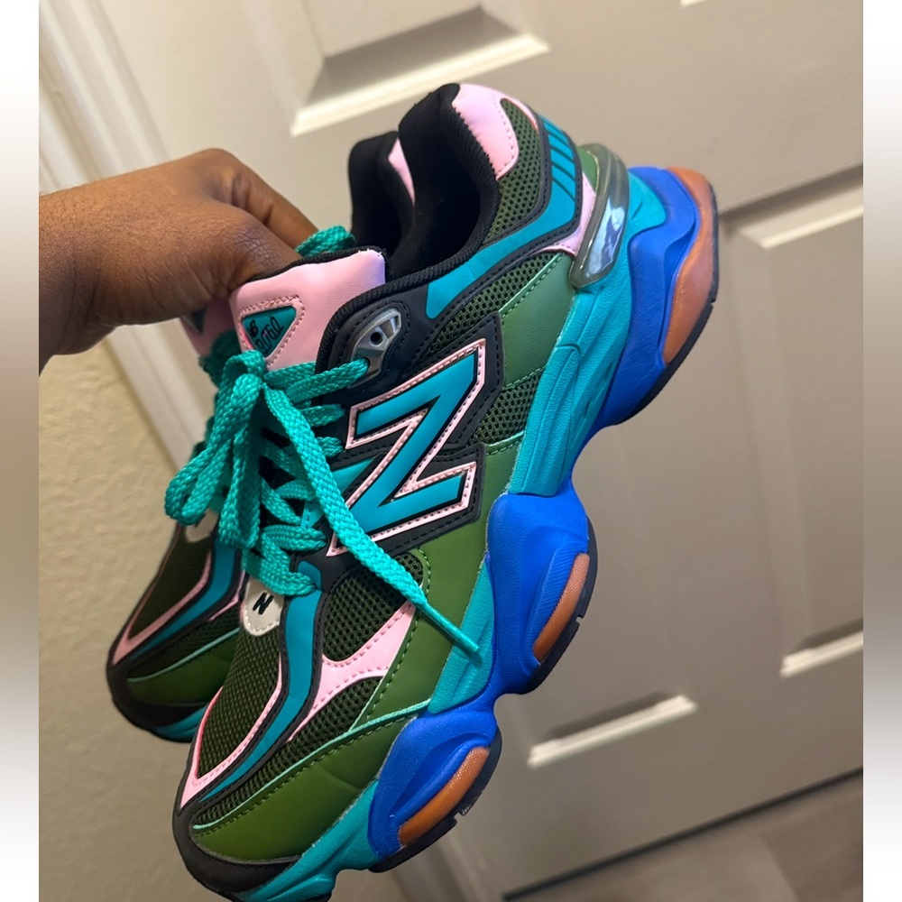 New Balance Green and Blue Athletic Shoes